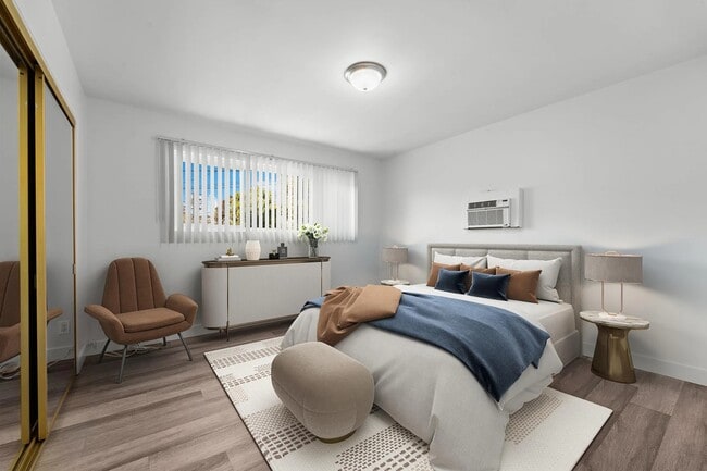 Building Photo - 925 W 30th St Rental