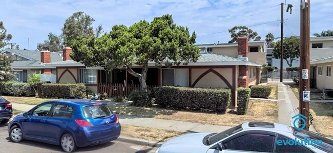 Photo - 332 Compton St