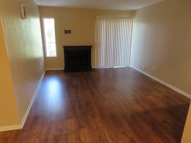 Two Bedroom Condo in Golden Hill - Two Bedroom Condo in Golden Hill