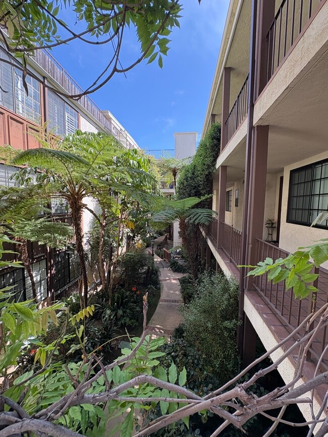 Walkways - 11939 Gorham Ave Unit 207