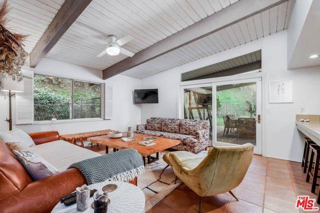 Photo - 2436 Arbutus Ave