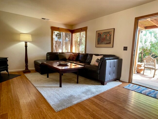 Photo - 13752 Woodgate Pl