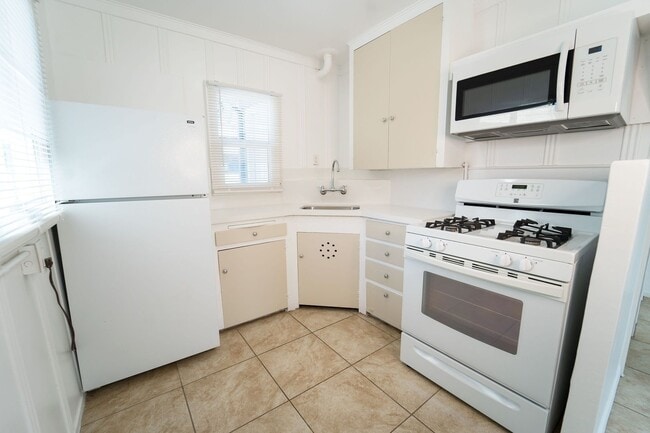 Photo - 4653-4655 Utah St. Unit 4653 1/2