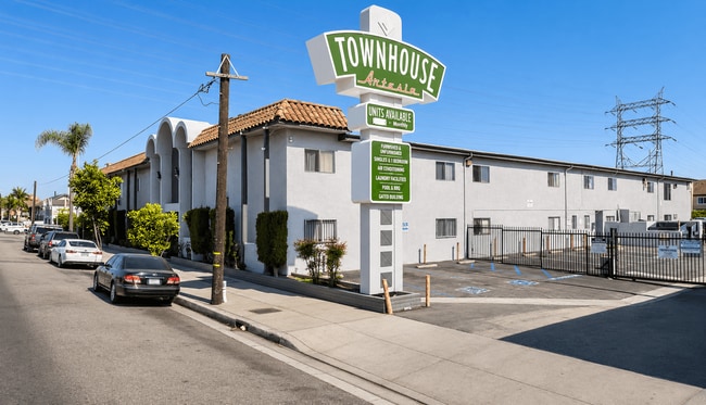 Photo - Townhouse Artesia
