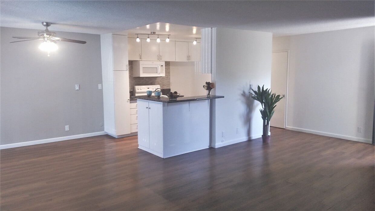 Floor Plan - 2 Bedroom 2 Bathroom