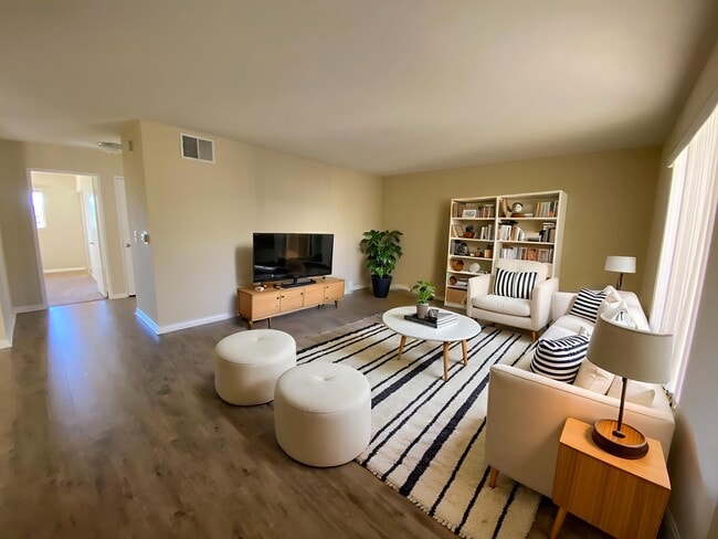 Building Photo - 225 W. Verdugo Rental