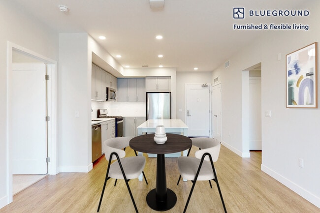 Photo - 825 S Myrtle Ave Unit FL4-ID10190A