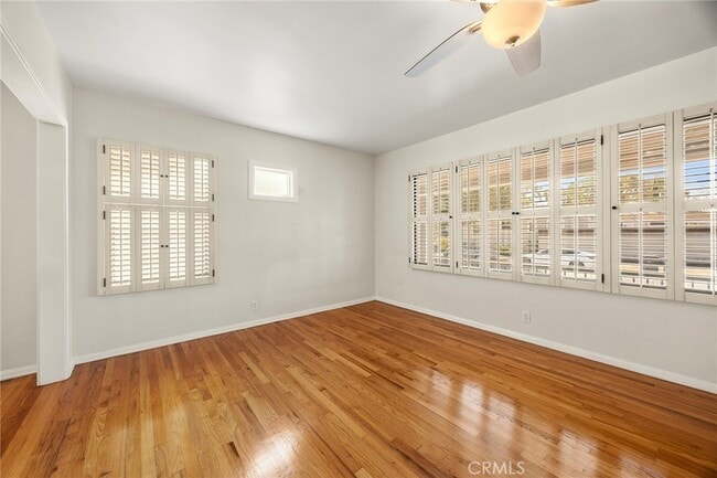 Living Room - 4944 Coke Ave Unit 1