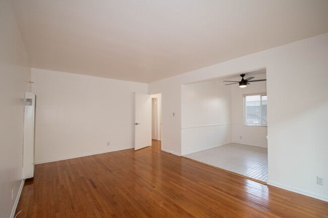 Photo - 823 Orange Grv Ave Unit 825-B