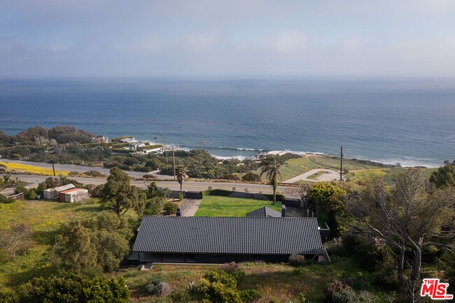 Photo - 4782 Encinal Canyon Rd