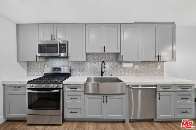 Photo - 2018 Griffith Park Blvd Unit 123