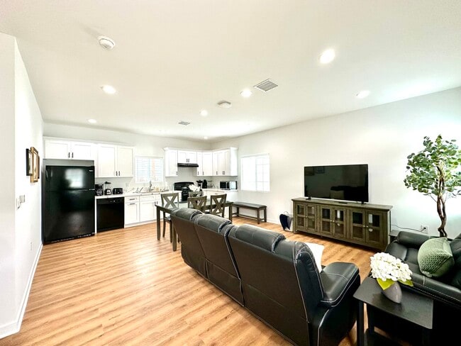 Building Photo - 12053 Gurley Ave Rental