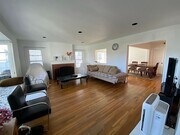 Photo - 3045 Edgehill Dr House