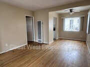 Photo - 4262 Ingraham St Condo