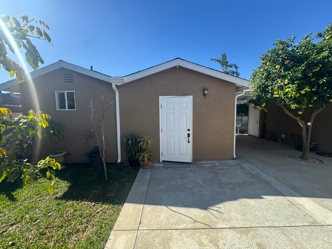 Building Photo - 4102 Bresee Ave Unit 1