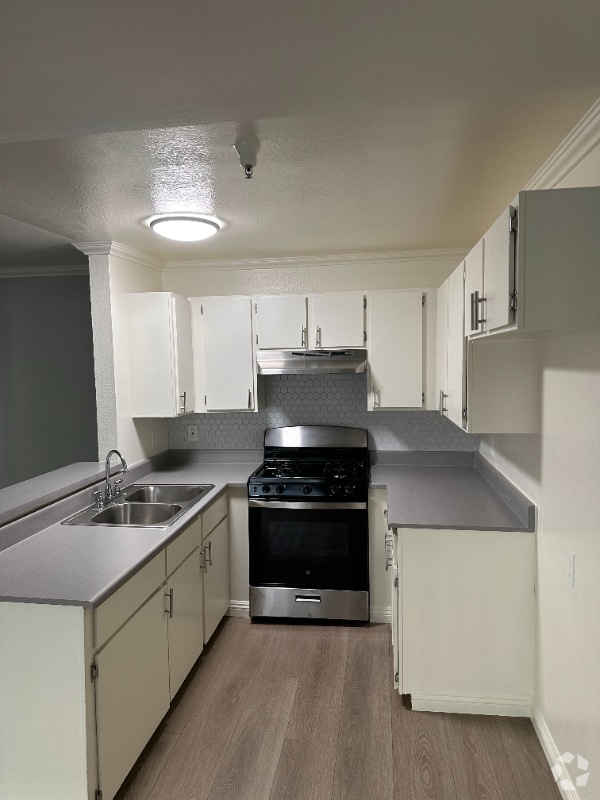 Building Photo - 5811 Tujunga Ave Unit #316 Rental