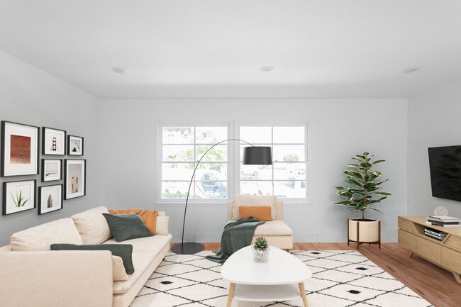 Building Photo - 1132-1142 Princeton St