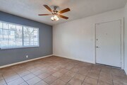 Photo - 2419 S Ridgeley Dr (B) Apartments