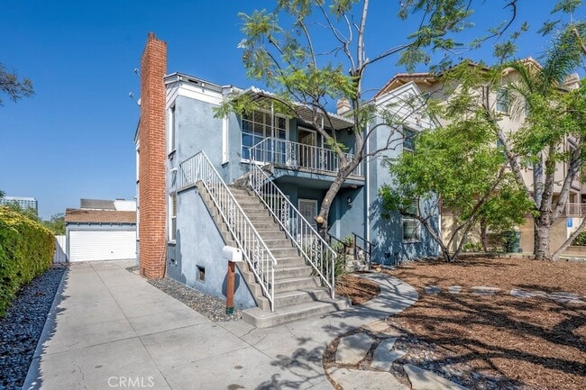 Photo - 711 N Howard St