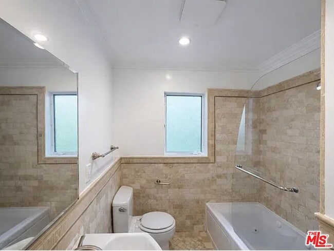 Photo - 1033 20th St Unit N