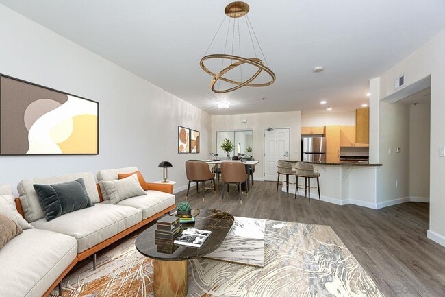 Building Photo - 1501 Front St