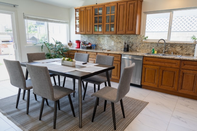 Photo - 9179 Esther St