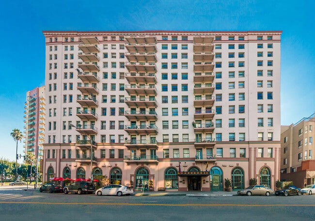 Building Photo - 455 E Ocean Blvd Unit APT 201