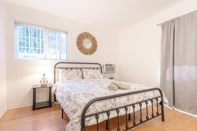 Photo - Cozy Zen Retreat Home with 4BD+3BA  Share ...