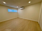 Photo - 660 E 6th St Unit C