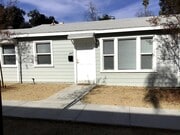 Front - 893 N Oakland Ave Apartment Unit 3