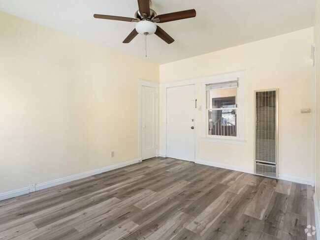 Building Photo - 119 Orange Ave Rental