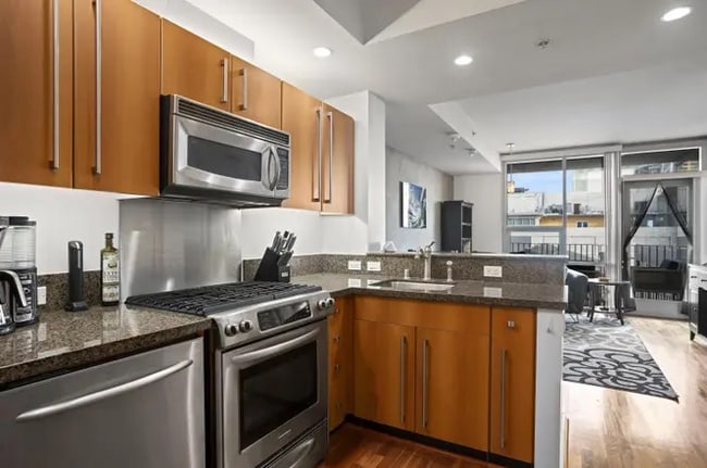 Photo - 321 Tenth Ave Unit 1303