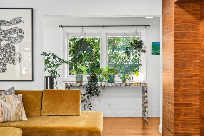 Photo - 10275 Oletha Ln