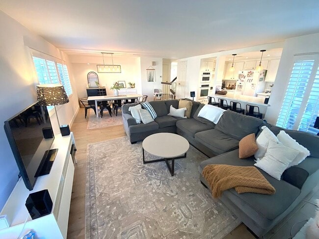 Photo - 2805 Unicornio St