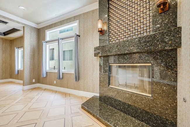 Photo - 4520 Fulton Ave