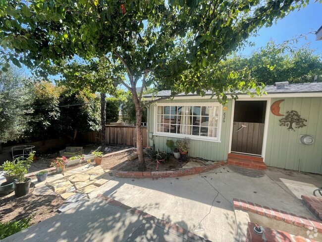 Building Photo - 828poli Unit 826 Rental
