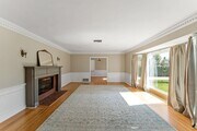 Photo - Single-story 3+3 in Woodland Hills w/appli... House