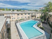 Photo - 3030 Vineland Ave