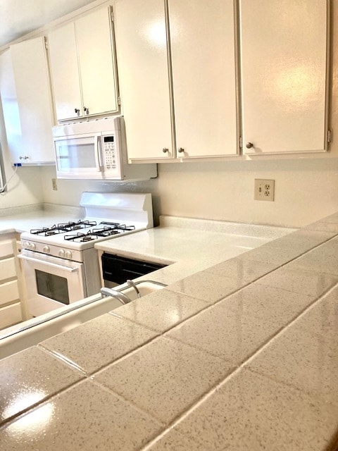 Photo - 18530 Hatteras St Unit 105