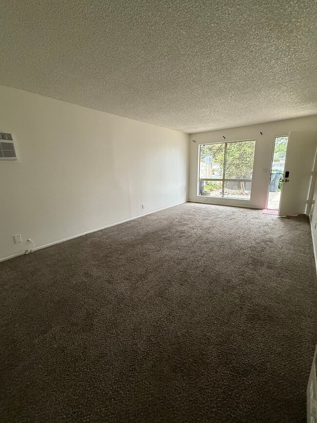 Photo - 305-302 N Dwyer Pl