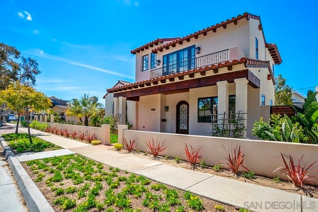 Photo - 1010 Pine St