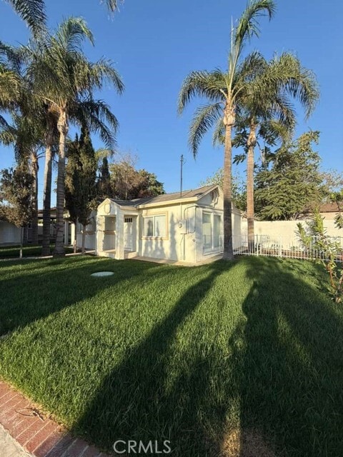 Building Photo - 6576 Lorena Ave