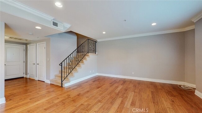 Photo - 11540 Moorpark St Unit 103