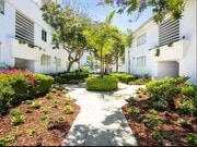 Photo - 132 San Vicente Blvd Unit B