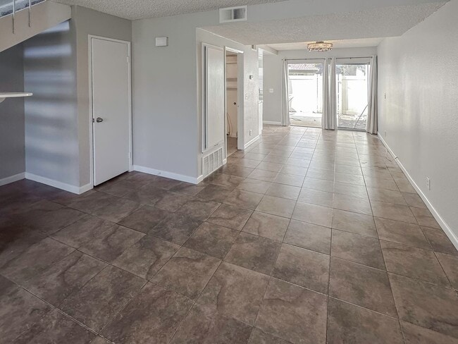 Photo - JUST REMODELED! Great Floor Plan! 2 Bedroom 2 Bathroom Townhome FOR RENT!