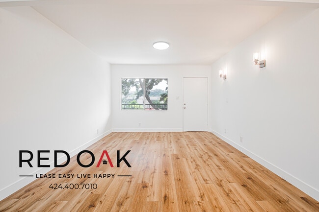 Building Photo - 153 S Ave 57