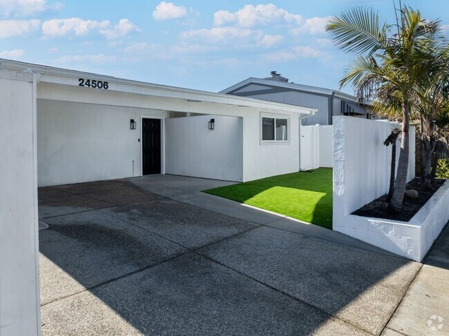 Building Photo - 24506 Selva Rd Rental