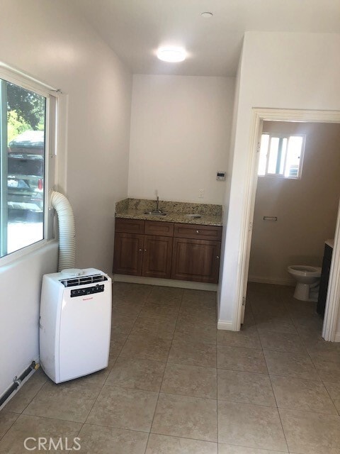 Building Photo - 1684 Navarro Ave Rental