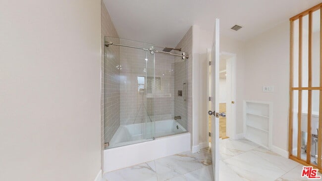 Photo - 4735 Nob Hill Dr