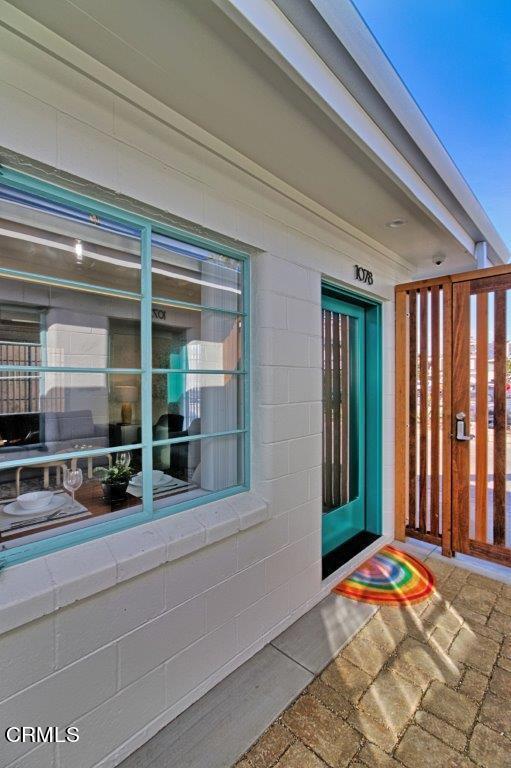 Building Photo - 1078 S Seaward Ave